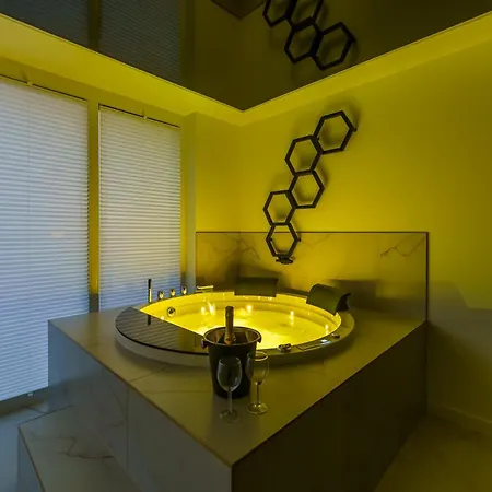 Apartament Golden Pearl Prywatny Z Sauna I Jacuzzi Kołobrzeg